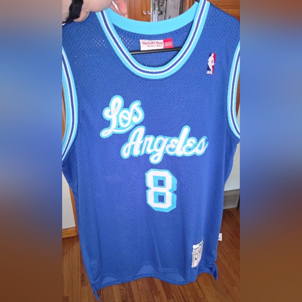 Kobe Bryant Alt #8 LA Jersey. Mitchell & Ness Mens XL $50.00 Like New Never Worn